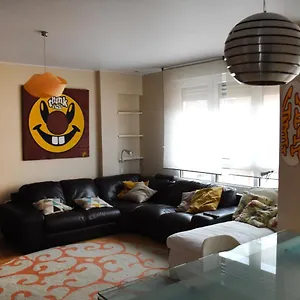 https://pisazo-reformado-en-el-centro-con-garaje-privado.bilbaohotelsspain.com